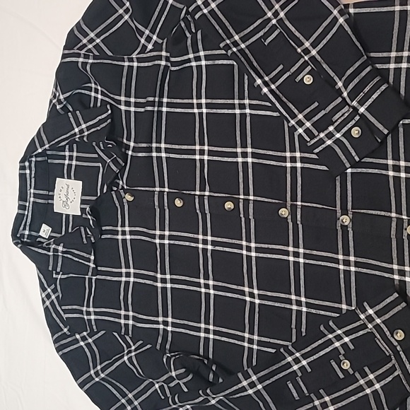 Jachs Girlfriend New York Women's' Flannel Shirt. Medium, Black, Side Pockets - Picture 7 of 11